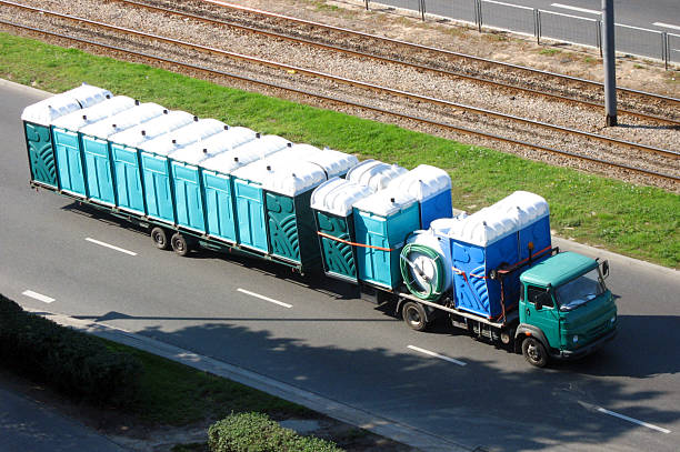 Best Porta potty rental near me  in Peru, IL